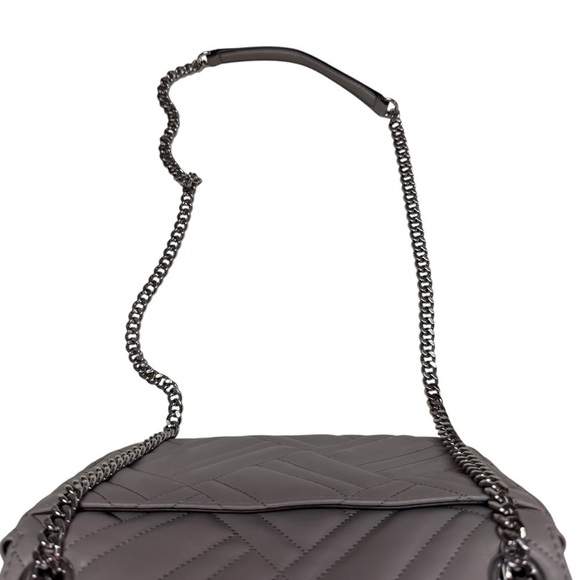 Michael Kors Peyton Medium Shoulder Flap Pearl Grey - Picture 3 of 10